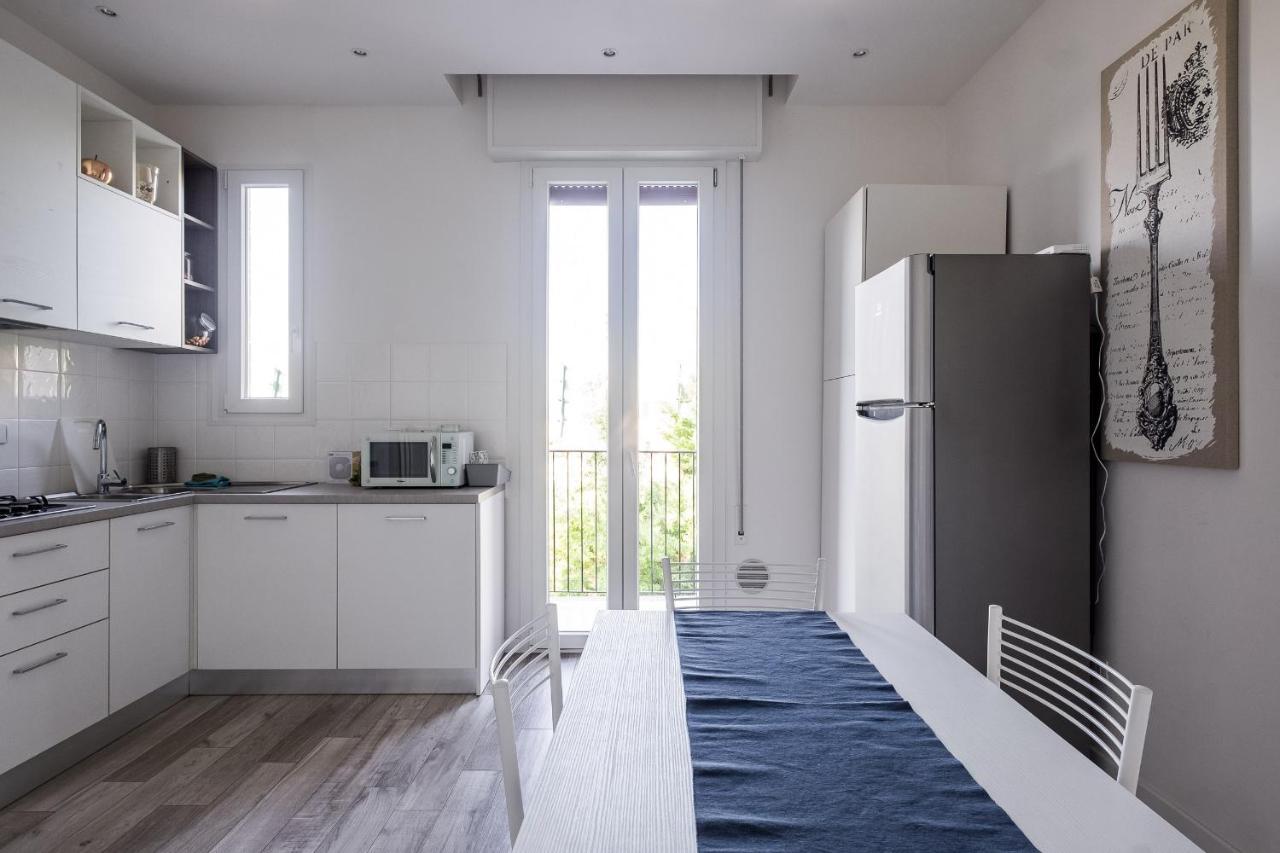 Bologna Accommodation - Fiera - Self Checkin - 24H Экстерьер фото